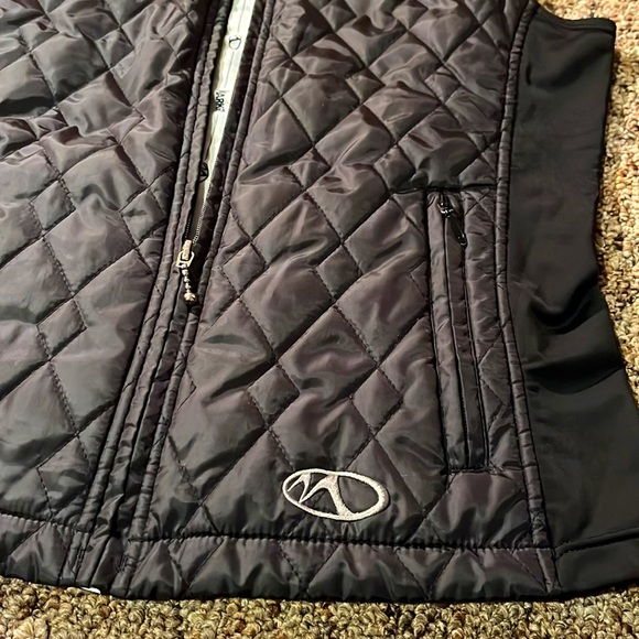 Marker quilted vest. Excellent condition! - Picture 2 of 5